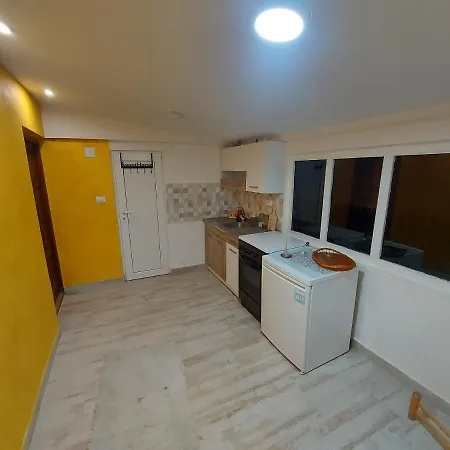 Djurdjevak 公寓 瓦列沃